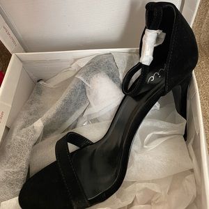 Size 10 open toe sandal heels